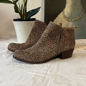 Leopard Print Leather Ankle Boots size 10